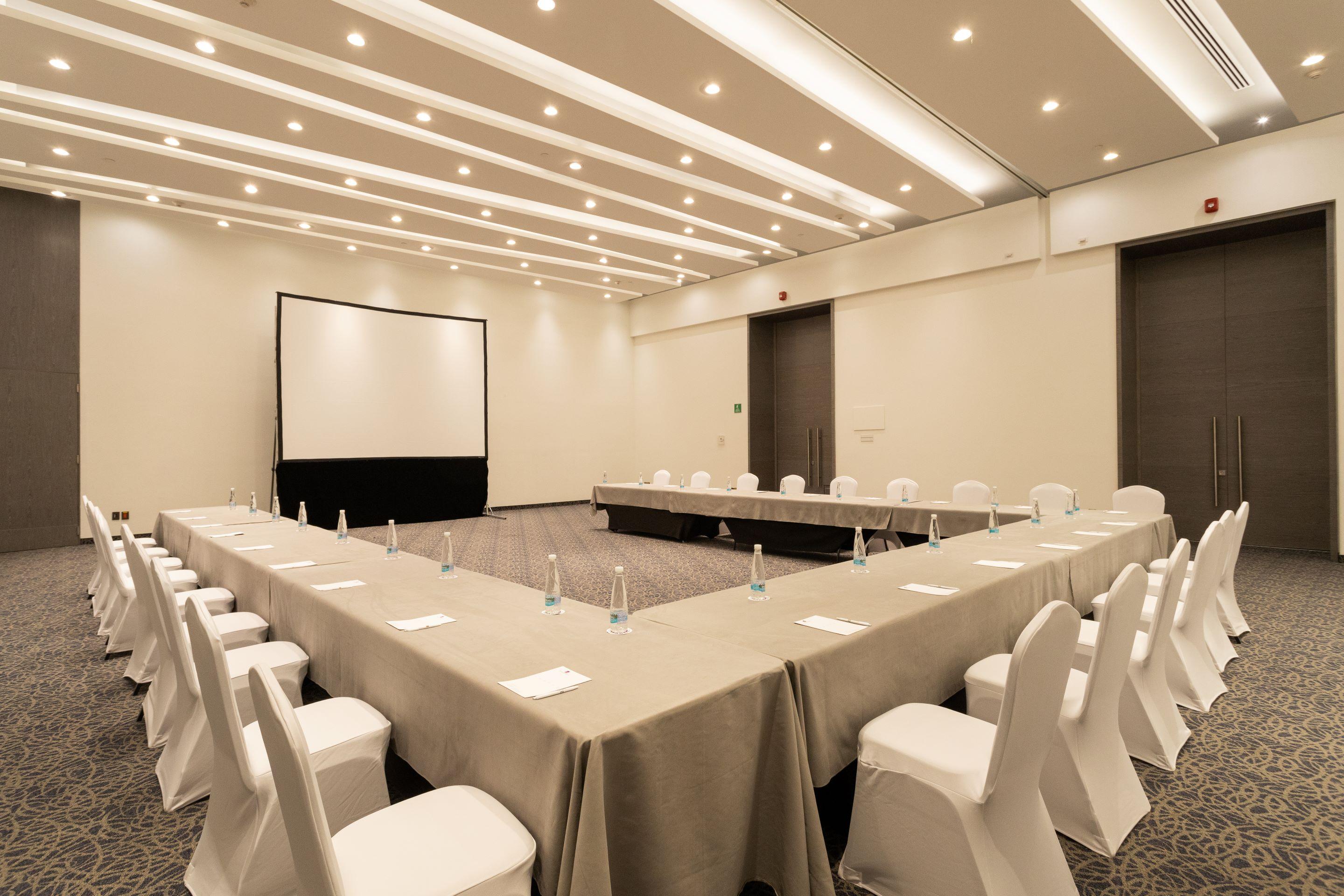 Camino Real Fashion Drive Monterrey Hotel San Pedro Garza Garcia Bagian luar foto Meeting room