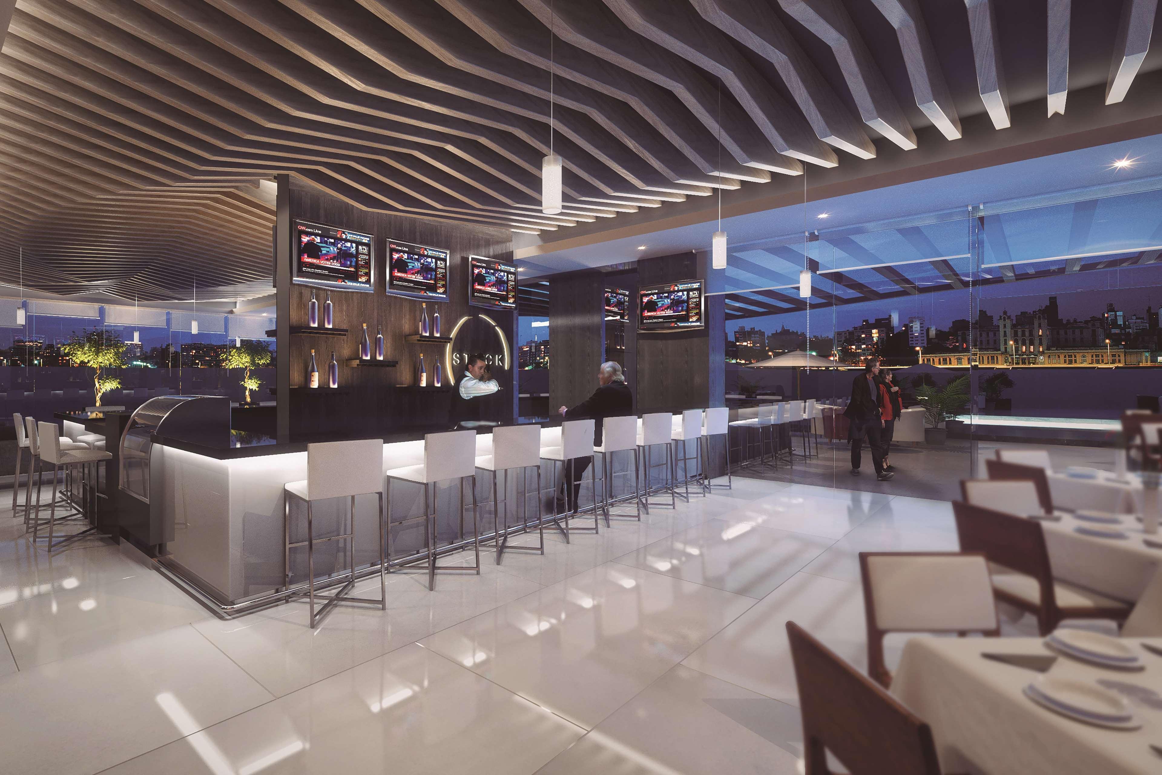 Camino Real Fashion Drive Monterrey Hotel San Pedro Garza Garcia Bagian luar foto The interior of the lounge