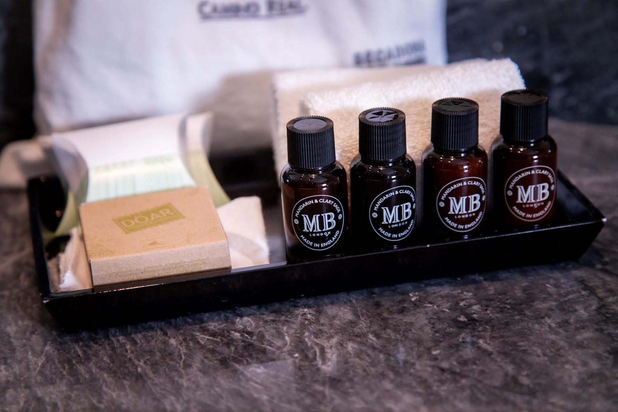 Camino Real Fashion Drive Monterrey Hotel San Pedro Garza Garcia Bagian luar foto MB Hotel Amenities